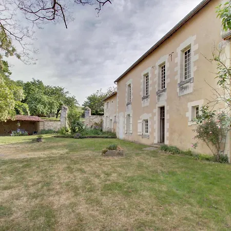 Grande Maison Familiale - *